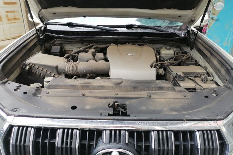 Used Toyota Prado 2018 3.5L Automatic TX Engine Bay