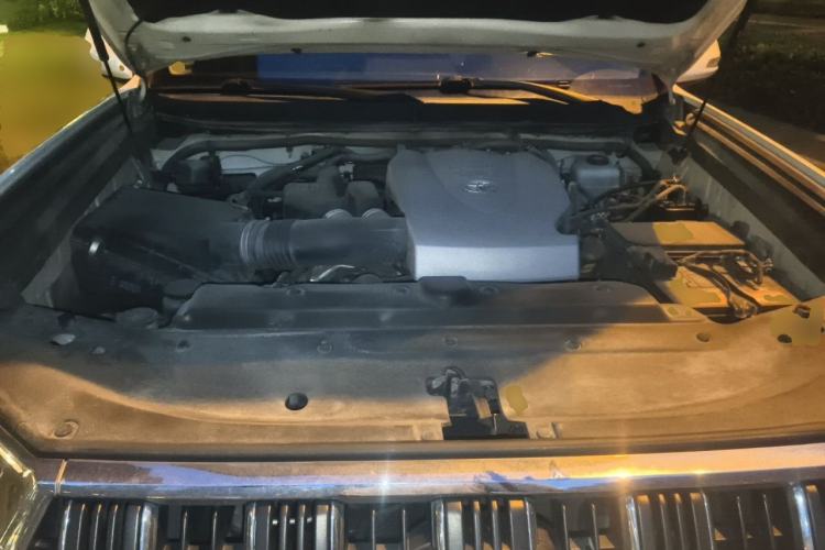 Used Toyota Prado 2018 3.5L Automatic TX-L with Rear-Mounted Spare Tire Engine Bay