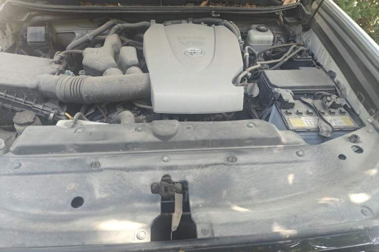 Used Toyota Prado 2018 3.5L Automatic TX Engine Bay