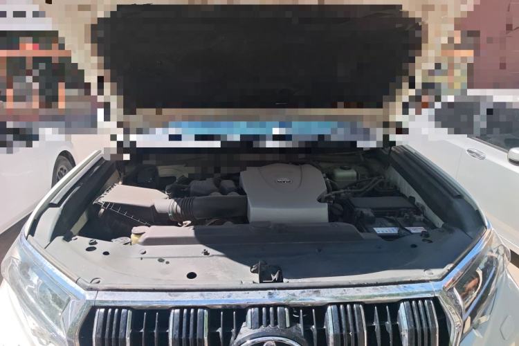 Used Toyota Prado 2018 3.5L Automatic TX-L with Rear-Mounted Spare Tire Engine Bay