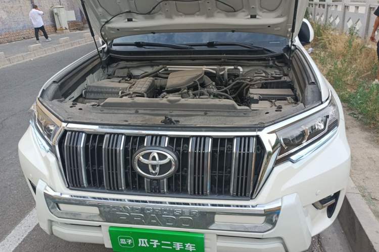 Used Toyota Prado  Engine Bay