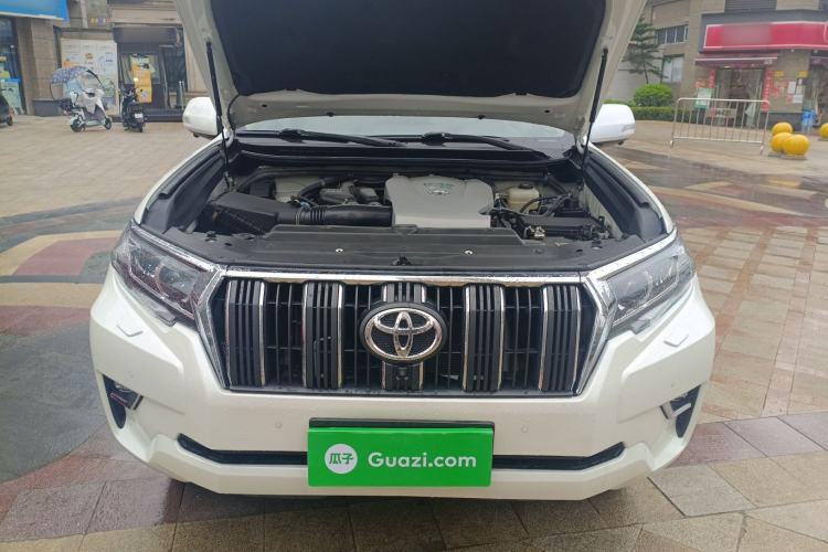 Used Toyota Prado 2018 3.5L Automatic TX-L with Rear-Mounted Spare Tire Engine Bay