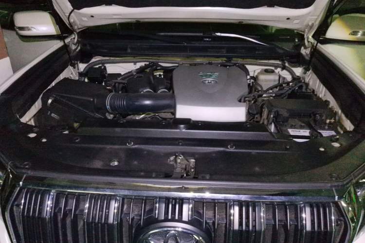 Used Toyota Prado 2018 3.5L Automatic TX Engine Bay