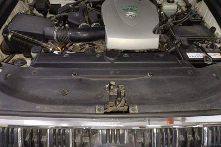 Used Toyota Prado 2018 3.5L Automatic TX-L with Rear-Mounted Spare Tire Engine Bay