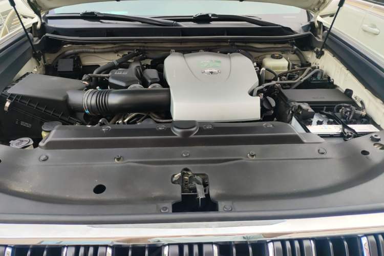 Used Toyota Prado 2018 3.5L Automatic TX-L with Rear-Mounted Spare Tire Engine Bay