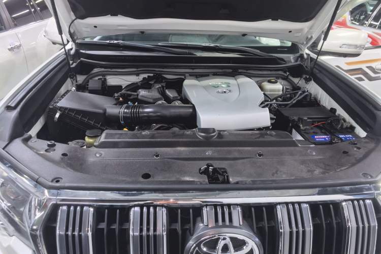 Used Toyota Prado 2018 3.5L Automatic SX Engine Bay