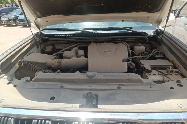 Used Toyota Prado 2018 3.5L Automatic TX-L NAVI with Rear-Mounted Spare Tire Engine Bay