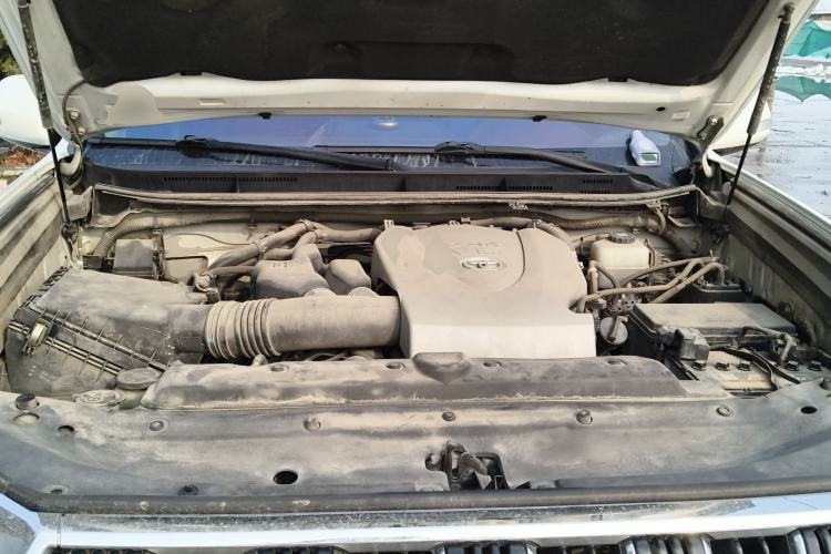 Used Toyota Prado 2018 3.5L Automatic TX-L with Rear-Mounted Spare Tire Engine Bay
