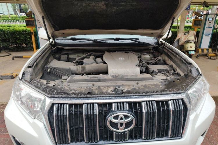 Used Toyota Prado 2018 3.5L Automatic TX Engine Bay
