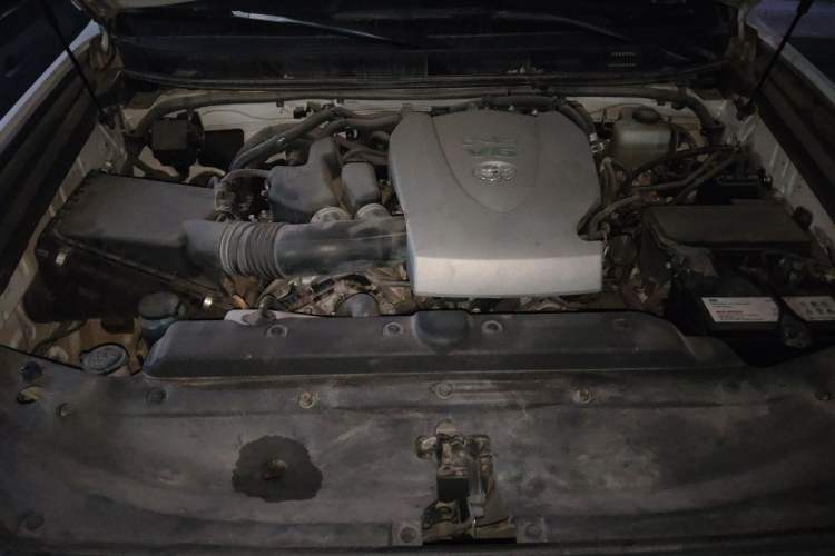 Used Toyota Prado 2018 3.5L Automatic TX-L with Rear-Mounted Spare Tire Engine Bay