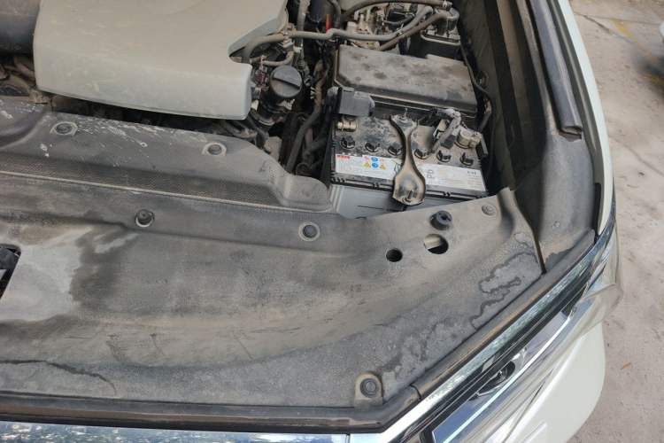 Used Toyota Prado 2018 3.5L Automatic TX-L with Rear-Mounted Spare Tire Engine Bay Left
