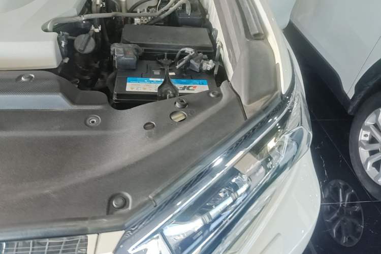 Used Toyota Prado 2018 3.5L Automatic TX-L NAVI with Rear-Mounted Spare Tire Engine Bay Left