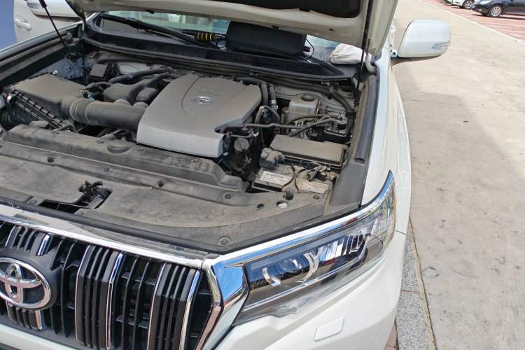 Used Toyota Prado 2018 3.5L Automatic TX-L Engine Bay Left