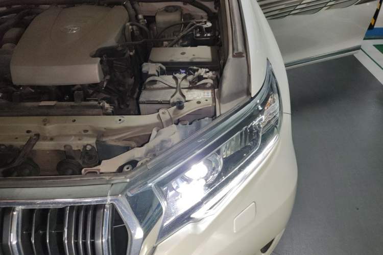 Used Toyota Prado 2018 3.5L Automatic TX-L with Rear-Mounted Spare Tire Engine Bay Left