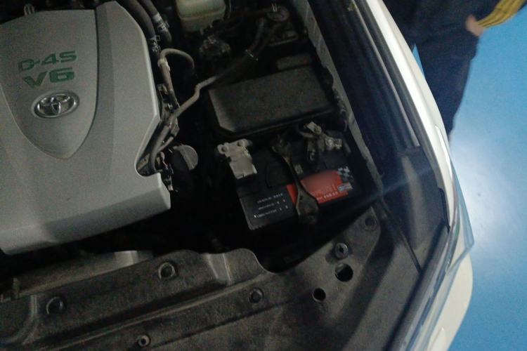Used Toyota Prado 2018 3.5L Automatic VX NAVI with Rear-Mounted Spare Tire Engine Bay Left