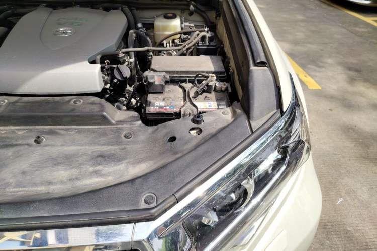 Used Toyota Prado 2018 3.5L Automatic TX-L with Rear-Mounted Spare Tire Engine Bay Left