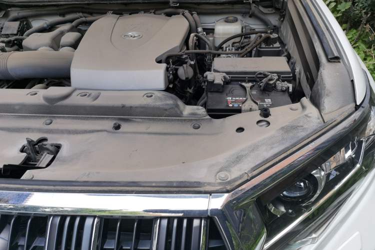 Used Toyota Prado 2018 3.5L Automatic TX-L with Rear-Mounted Spare Tire Engine Bay Left
