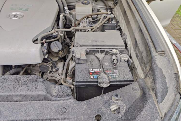 Used Toyota Prado 2018 3.5L Automatic TX-L with Rear-Mounted Spare Tire Engine Bay Left