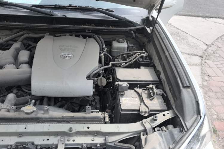 Used Toyota Prado 2018 3.5L Automatic TX-L NAVI with Rear-Mounted Spare Tire Engine Bay Left