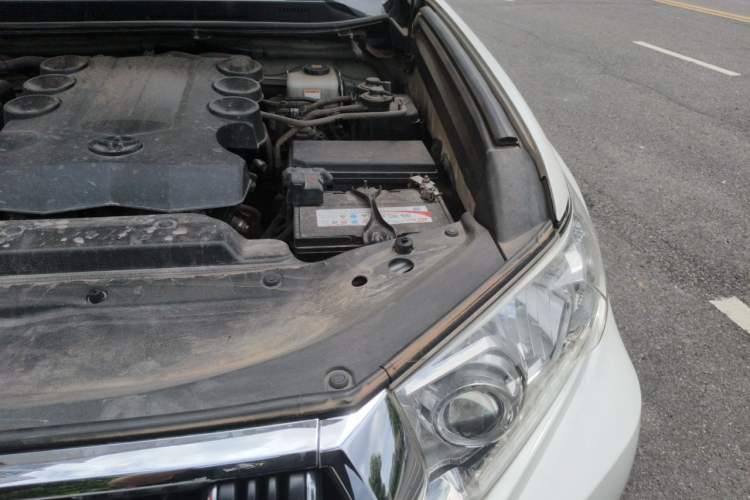 Used Toyota Prado  Engine Bay Left