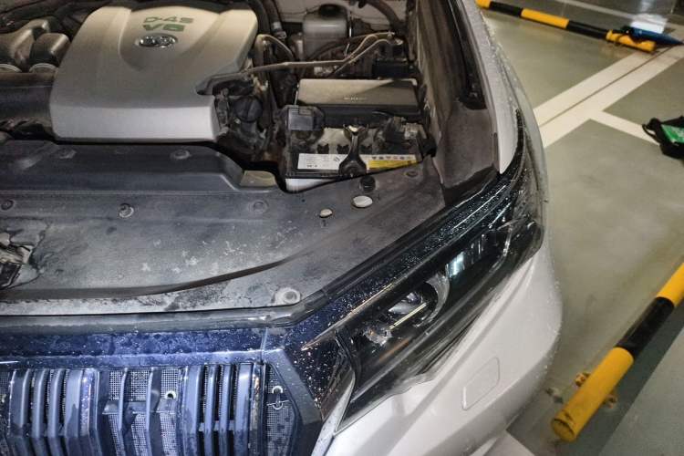 Used Toyota Prado 2018 3.5L Automatic TX-L NAVI with Rear-Mounted Spare Tire Engine Bay Left