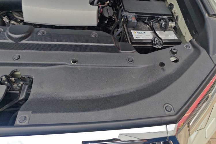 Used Toyota Prado 2018 3.5L Automatic TX-L Engine Bay Left
