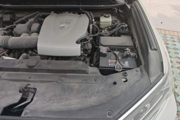 Used Toyota Prado 2018 3.5L Automatic TX-L Engine Bay Left