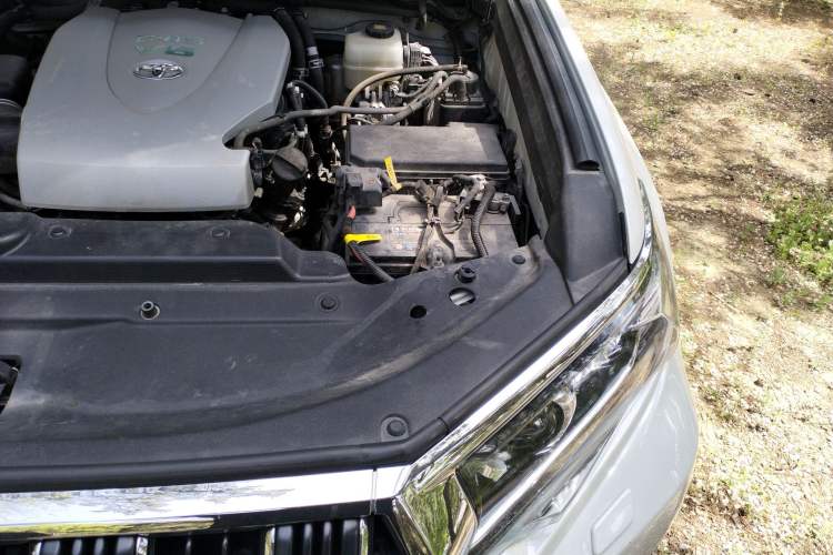 Used Toyota Prado 2018 3.5L Automatic TX-L with Rear-Mounted Spare Tire Engine Bay Left