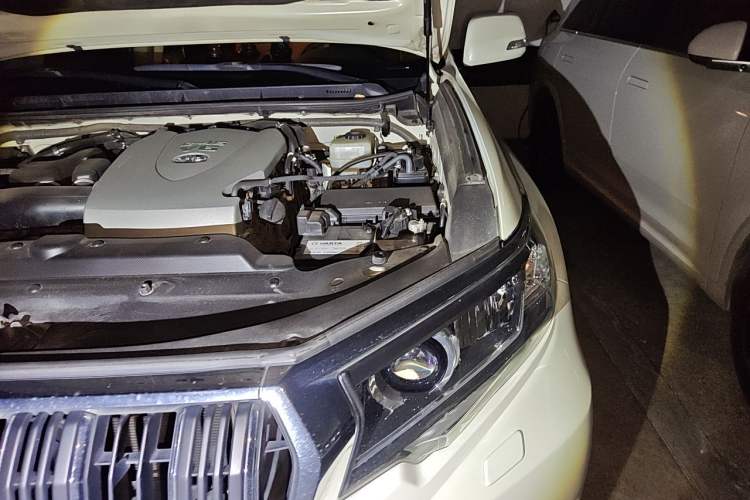Used Toyota Prado 2018 3.5L Automatic TX-L Engine Bay Left