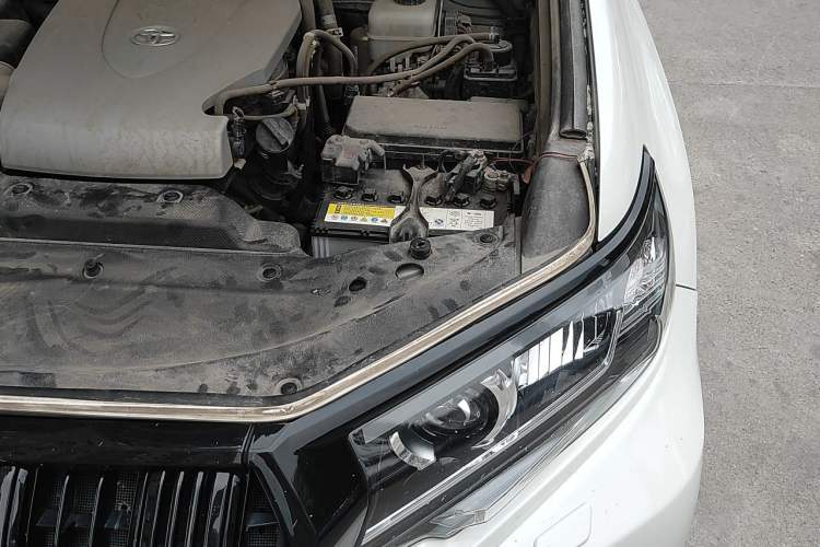Used Toyota Prado 2018 3.5L Automatic TX-L Engine Bay Left