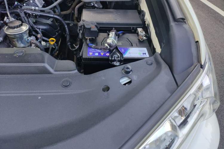 Used Toyota Prado  Engine Bay Left