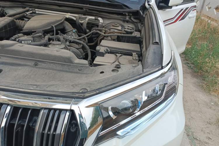 Used Toyota Prado  Engine Bay Left
