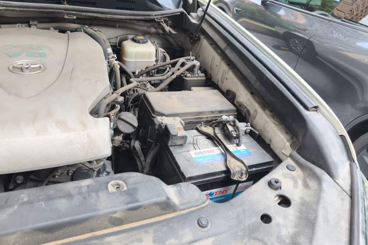 Used Toyota Prado 2018 3.5L Automatic TX-L with Rear-Mounted Spare Tire Engine Bay Left