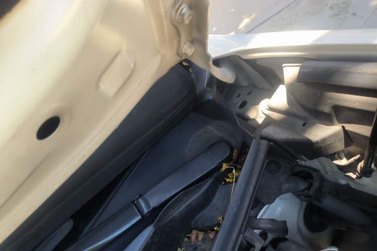 Used Toyota Prado 2018 3.5L Automatic TX-L NAVI with Rear-Mounted Spare Tire Engine Bay Left