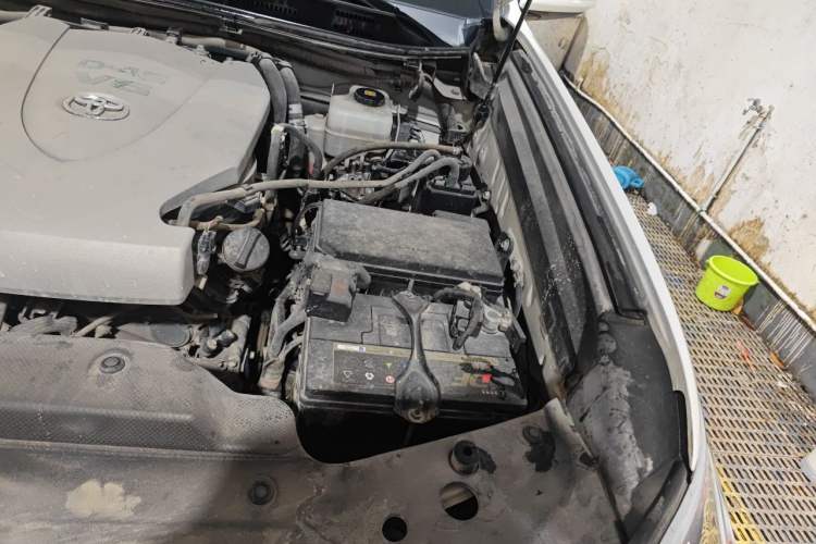 Used Toyota Prado 2018 3.5L Automatic TX-L with Rear-Mounted Spare Tire Engine Bay Left