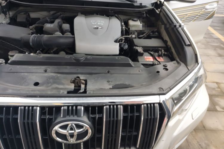 Used Toyota Prado 2018 3.5L Automatic TX-L NAVI with Rear-Mounted Spare Tire Engine Bay Left