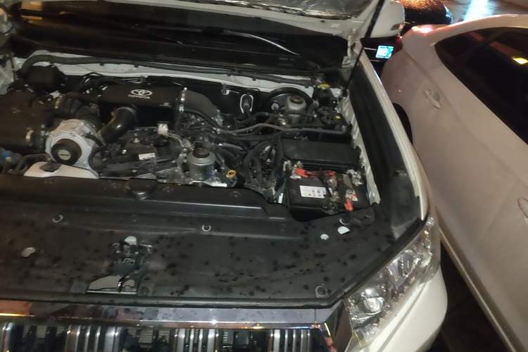 Used Toyota Prado  Engine Bay Left