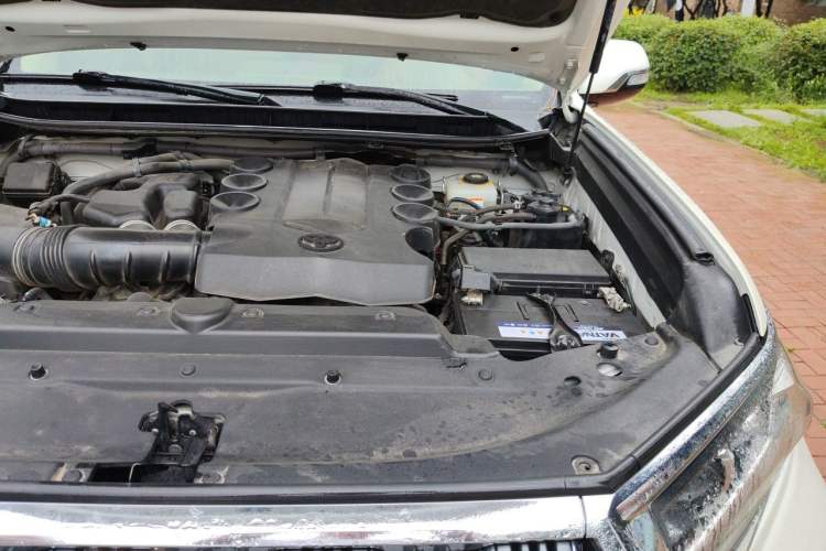 Used Toyota Prado  Engine Bay Left