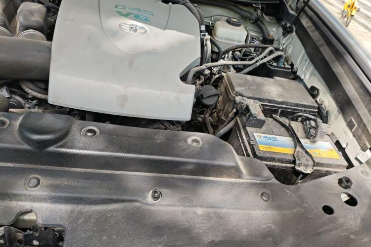 Used Toyota Prado 2018 3.5L Automatic TX-L with Rear-Mounted Spare Tire Engine Bay Left