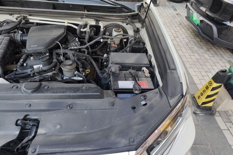 Used Toyota Prado  Engine Bay Left