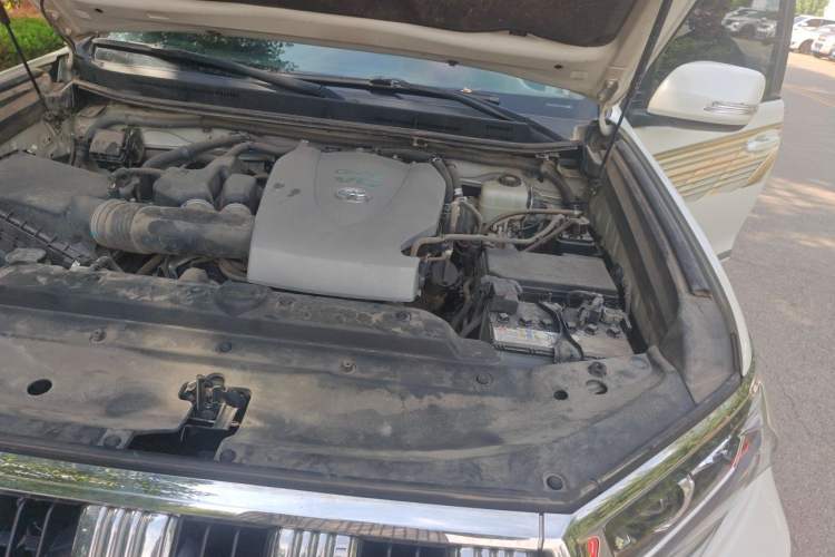 Used Toyota Prado 2018 3.5L Automatic TX-L with Rear-Mounted Spare Tire Engine Bay Left