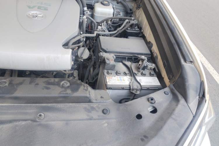 Used Toyota Prado 2018 3.5L Automatic TX-L with Rear-Mounted Spare Tire Engine Bay Left