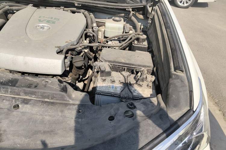 Used Toyota Prado 2018 3.5L Automatic TX-L with Rear-Mounted Spare Tire Engine Bay Left