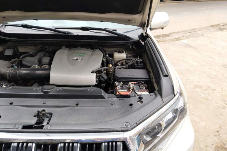 Used Toyota Prado 2018 3.5L Automatic TX-L with Rear-Mounted Spare Tire Engine Bay Left
