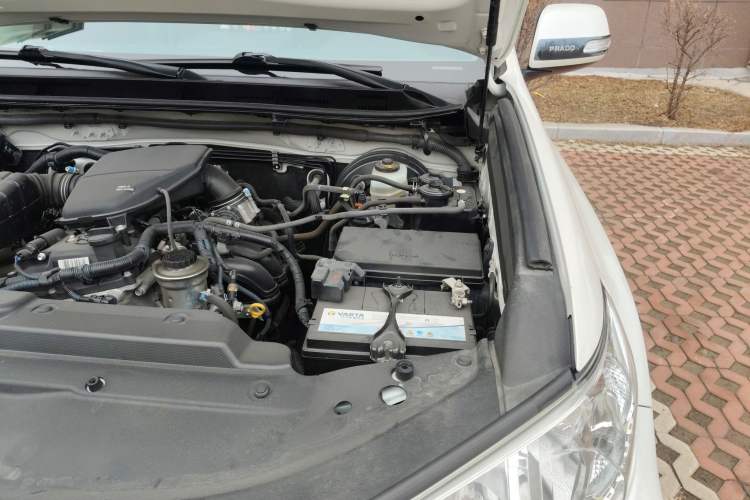 Used Toyota Prado  Engine Bay Left