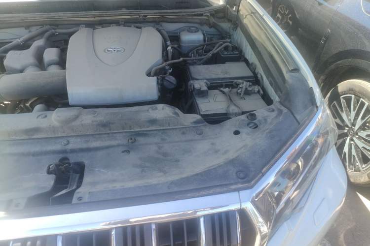 Used Toyota Prado 2018 3.5L Automatic TX-L Engine Bay Left