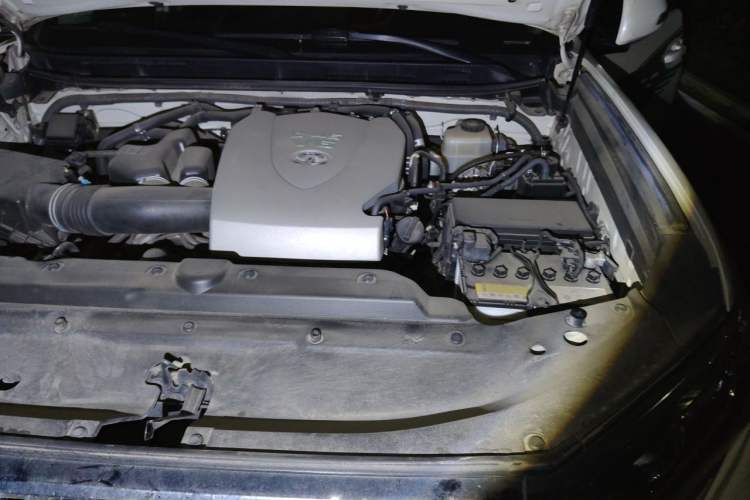 Used Toyota Prado 2018 3.5L Automatic TX-L with Rear-Mounted Spare Tire Engine Bay Left
