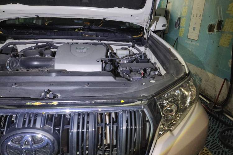 Used Toyota Prado 2018 3.5L Automatic TX Engine Bay Left