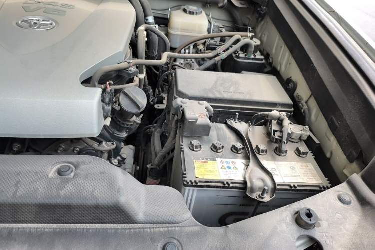 Used Toyota Prado 2018 3.5L Automatic TX-L with Rear-Mounted Spare Tire Engine Bay Left