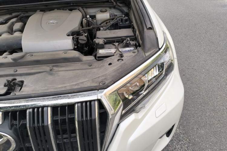 Used Toyota Prado 2018 3.5L Automatic TX-L Engine Bay Left